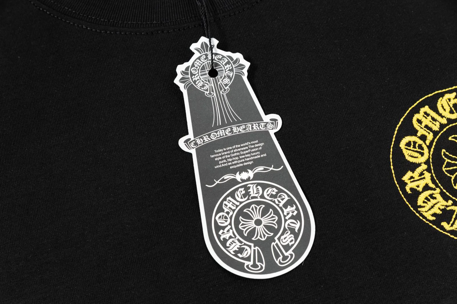 🅿️200 [CH Crow Heart] 2025FW short-sleeved T-shirt, hollow embroidery with arch bridge embroidery, high-end 26s double yarn 300g fabric, heavy fabric, custom stretcher rib, same vat and dye, complete three standards, same style for men and women, color: black, white, size: S M L XL 2XL